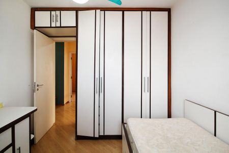 Casa de condomínio para alugar com 180m², 4 quartos e sem vaga Casa de condomínio para alugar com 180m², 4 quartos e sem vagaQuarto 1
