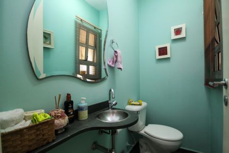 Casa de condomínio para alugar com 180m², 4 quartos e sem vaga Casa de condomínio para alugar com 180m², 4 quartos e sem vagaLavabo