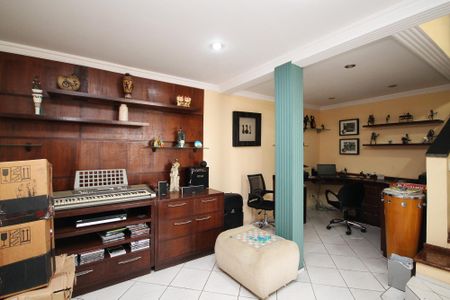 Casa de condomínio para alugar com 180m², 4 quartos e sem vaga Casa de condomínio para alugar com 180m², 4 quartos e sem vagaSala 3