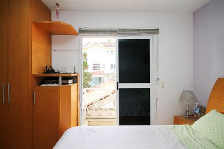 Casa de condomínio para alugar com 180m², 4 quartos e sem vaga Casa de condomínio para alugar com 180m², 4 quartos e sem vagaVaranda Suíte 1