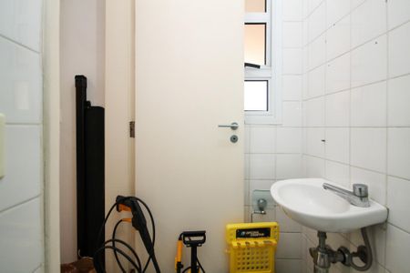 Casa de condomínio para alugar com 180m², 4 quartos e sem vaga Casa de condomínio para alugar com 180m², 4 quartos e sem vagaBanheiro Quarto de Serviço