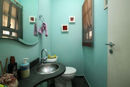 Casa de condomínio para alugar com 180m², 4 quartos e sem vaga Casa de condomínio para alugar com 180m², 4 quartos e sem vagaLavabo