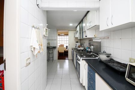 Casa de condomínio para alugar com 180m², 4 quartos e sem vaga Casa de condomínio para alugar com 180m², 4 quartos e sem vagaCozinha