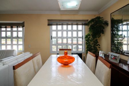 Casa de condomínio para alugar com 180m², 4 quartos e sem vaga Casa de condomínio para alugar com 180m², 4 quartos e sem vagaSala de Jantar
