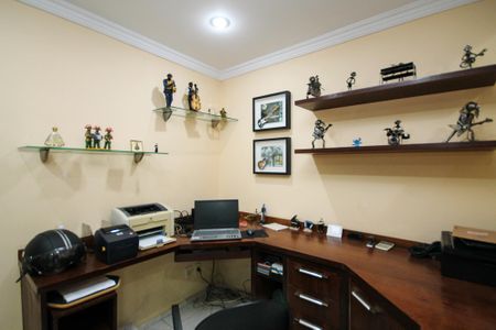 Casa de condomínio para alugar com 180m², 4 quartos e sem vaga Casa de condomínio para alugar com 180m², 4 quartos e sem vagaEscritório
