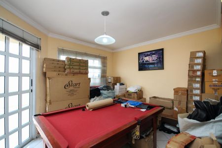 Casa de condomínio para alugar com 180m², 4 quartos e sem vaga Casa de condomínio para alugar com 180m², 4 quartos e sem vagaSala de Jogos