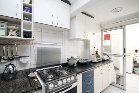 Casa de condomínio para alugar com 180m², 4 quartos e sem vaga Casa de condomínio para alugar com 180m², 4 quartos e sem vagaCozinha