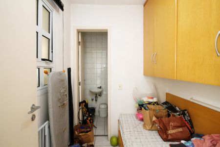 Casa de condomínio para alugar com 180m², 4 quartos e sem vaga Casa de condomínio para alugar com 180m², 4 quartos e sem vagaQuarto de Serviço