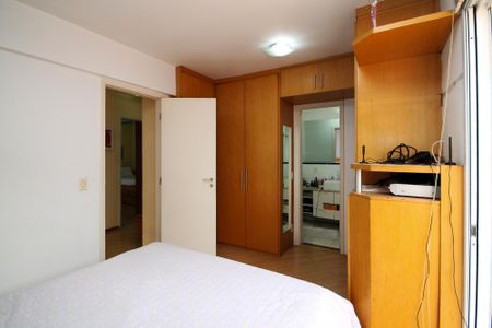 Casa de condomínio para alugar com 180m², 4 quartos e sem vaga Casa de condomínio para alugar com 180m², 4 quartos e sem vagaSuíte 1