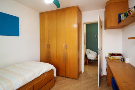 Casa de condomínio para alugar com 180m², 4 quartos e sem vaga Casa de condomínio para alugar com 180m², 4 quartos e sem vagaQuarto 2