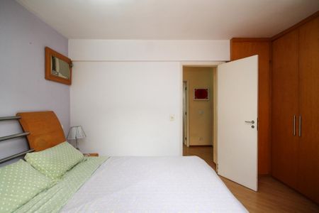Casa de condomínio para alugar com 180m², 4 quartos e sem vaga Casa de condomínio para alugar com 180m², 4 quartos e sem vagaSuíte 1