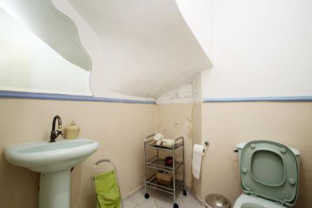 Casa de condomínio para alugar com 180m², 4 quartos e sem vaga Casa de condomínio para alugar com 180m², 4 quartos e sem vagaBanheiro Sala de Jogos