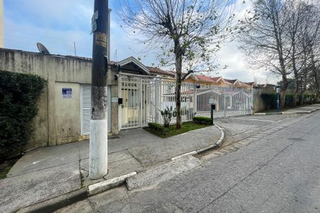 Casa de condomínio para alugar com 180m², 4 quartos e sem vaga Casa de condomínio para alugar com 180m², 4 quartos e sem vagaFachada Condomínio