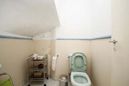 Casa de condomínio para alugar com 180m², 4 quartos e sem vaga Casa de condomínio para alugar com 180m², 4 quartos e sem vagaBanheiro Sala de Jogos