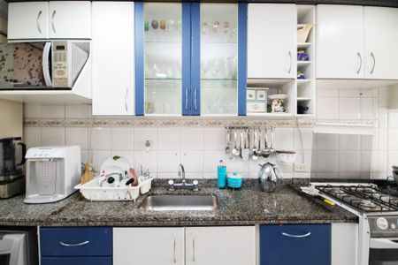 Casa de condomínio para alugar com 180m², 4 quartos e sem vaga Casa de condomínio para alugar com 180m², 4 quartos e sem vagaCozinha
