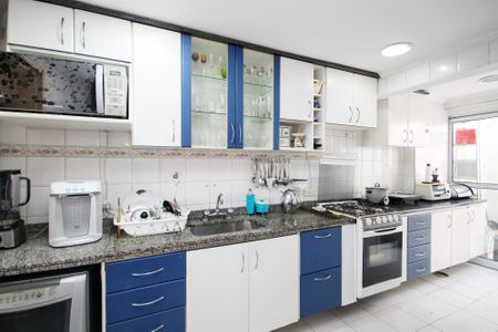 Casa de condomínio para alugar com 180m², 4 quartos e sem vaga Casa de condomínio para alugar com 180m², 4 quartos e sem vagaCozinha