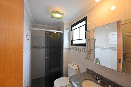 Apartamento para alugar com 130m², 3 quartos e 1 vaga Apartamento para alugar com 130m², 3 quartos e 1 vagaBanheiro do Quarto 3