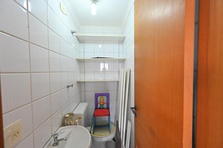 Apartamento para alugar com 130m², 3 quartos e 1 vaga Apartamento para alugar com 130m², 3 quartos e 1 vagaBanheiro de Serviço
