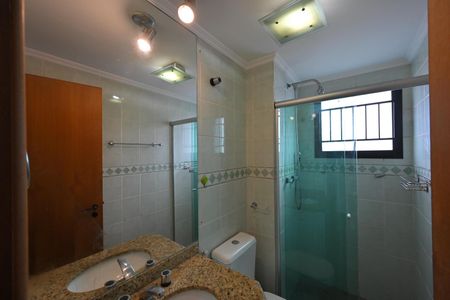 Apartamento para alugar com 130m², 3 quartos e 1 vaga Apartamento para alugar com 130m², 3 quartos e 1 vagaBanheiro da Suíte 2