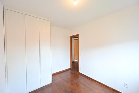 Apartamento para alugar com 130m², 3 quartos e 1 vaga Apartamento para alugar com 130m², 3 quartos e 1 vagaSuíte 2