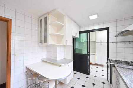Apartamento para alugar com 130m², 3 quartos e 1 vaga Apartamento para alugar com 130m², 3 quartos e 1 vagaCozinha