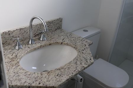 Apartamento para alugar com 74m², 3 quartos e 2 vagas Apartamento para alugar com 74m², 3 quartos e 2 vagasBanheiro Social