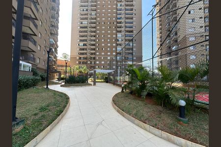 Área comum de apartamento para alugar com 3 quartos, 74m² em Jardim Tupanci, Barueri