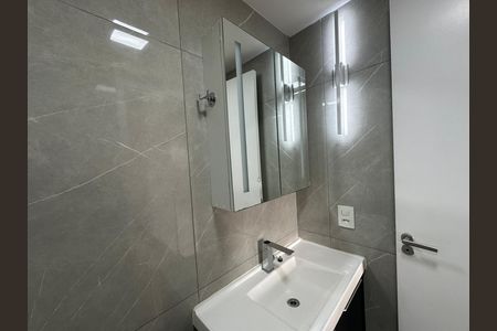 Apartamento para alugar com 74m², 3 quartos e 2 vagas Apartamento para alugar com 74m², 3 quartos e 2 vagasBanheiro da Suíte