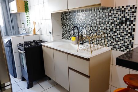 Cozinha de apartamento à venda com 2 quartos, 48m² em Metalúrgicos, Osasco