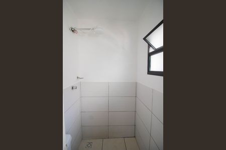 BANHEIRO de casa para alugar com 2 quartos, 35m² em Vila Guilherme, São Paulo