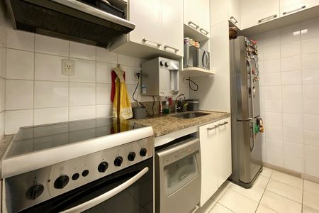 Apartamento à venda com 87m², 3 quartos e 2 vagas Apartamento à venda com 87m², 3 quartos e 2 vagasCozinha