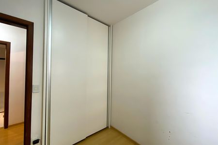 Apartamento à venda com 87m², 3 quartos e 2 vagas Apartamento à venda com 87m², 3 quartos e 2 vagasQuarto 3
