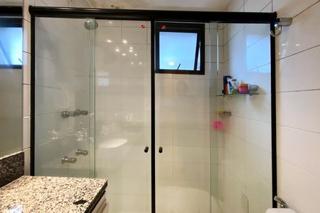 Apartamento à venda com 87m², 3 quartos e 2 vagas Apartamento à venda com 87m², 3 quartos e 2 vagasBanheiro da Suíte
