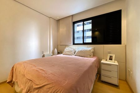 Apartamento à venda com 87m², 3 quartos e 2 vagas Apartamento à venda com 87m², 3 quartos e 2 vagasSuite