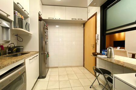 Apartamento à venda com 87m², 3 quartos e 2 vagas Apartamento à venda com 87m², 3 quartos e 2 vagasCozinha