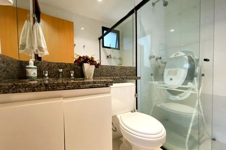 Apartamento à venda com 87m², 3 quartos e 2 vagas Apartamento à venda com 87m², 3 quartos e 2 vagasBanheiro