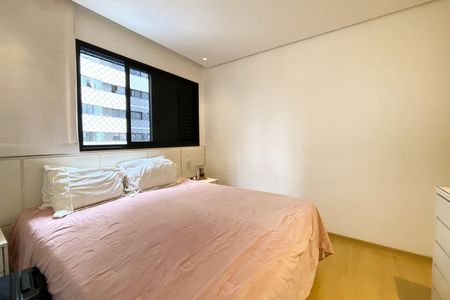 Apartamento à venda com 87m², 3 quartos e 2 vagas Apartamento à venda com 87m², 3 quartos e 2 vagasSuite