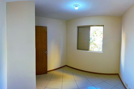Apartamento para alugar com 64m², 3 quartos e 1 vaga