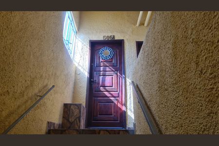 Apartamento à venda com 130m², 2 quartos e sem vaga Apartamento à venda com 130m², 2 quartos e sem vagaEntrada