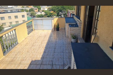 Apartamento à venda com 130m², 2 quartos e sem vaga Apartamento à venda com 130m², 2 quartos e sem vagaVaranda