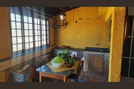 Apartamento à venda com 130m², 2 quartos e sem vaga Apartamento à venda com 130m², 2 quartos e sem vagaÁrea de serviço