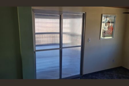 Apartamento à venda com 130m², 2 quartos e sem vaga Apartamento à venda com 130m², 2 quartos e sem vagaSala