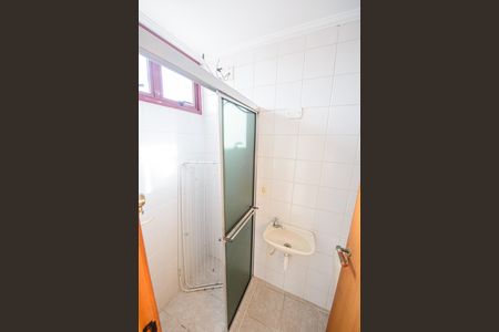 Apartamento para alugar com 100m², 3 quartos e 2 vagas Apartamento para alugar com 100m², 3 quartos e 2 vagasBanheiro de serviço
