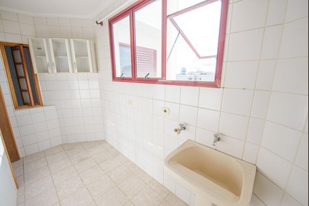 Apartamento para alugar com 100m², 3 quartos e 2 vagas Apartamento para alugar com 100m², 3 quartos e 2 vagasÁrea de Serviço