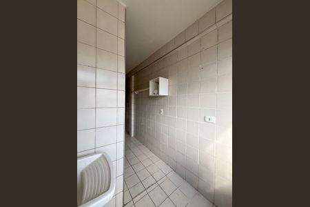 Área de Serviço de apartamento para alugar com 2 quartos, 54m² em Vila Nair, São Paulo