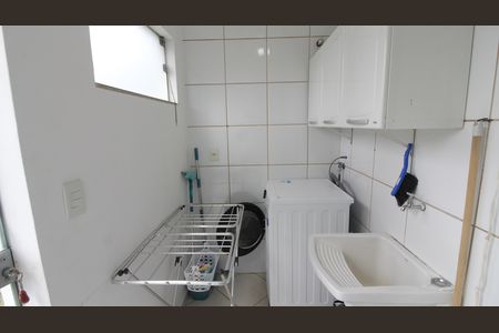 Área de Serviço de casa para alugar com 6 quartos, 236m² em Caravelas, Cabo Frio
