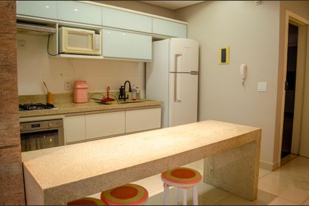 Cozinha de apartamento à venda com 2 quartos, 55m² em Jardim Goiás, Goiânia