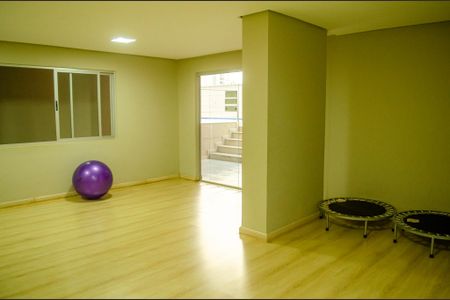 Apartamento à venda com 55m², 2 quartos e 1 vaga Apartamento à venda com 55m², 2 quartos e 1 vagaSala de Pilates