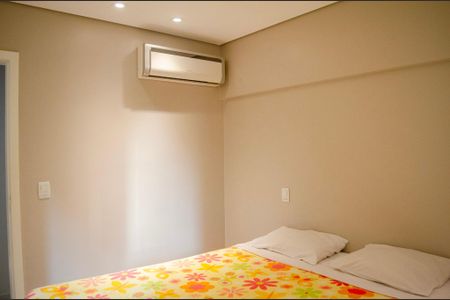 Quarto 2 de apartamento à venda com 2 quartos, 55m² em Jardim Goiás, Goiânia