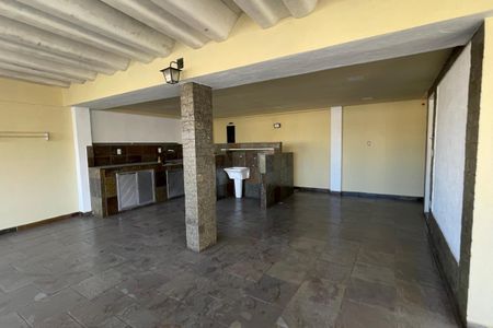 Casa para alugar com 200m², 4 quartos e 1 vaga Casa para alugar com 200m², 4 quartos e 1 vagaTerraço